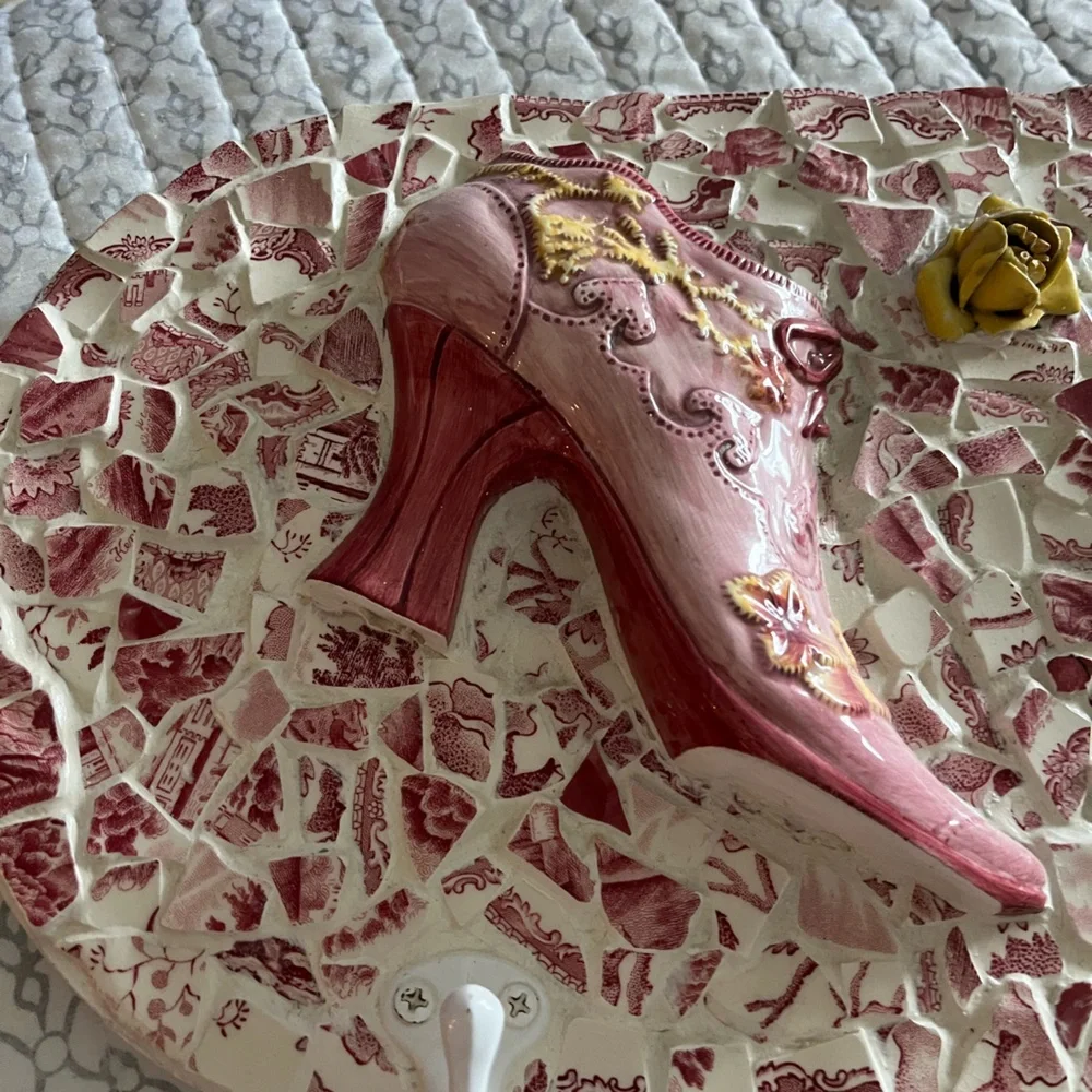 Shabby Chic Victorian Mosaic Shoe wall art w/ 2 Hooks, pink,white, vintage